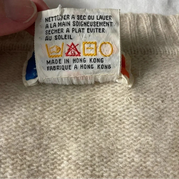 Vintage Lambswool Blend Sweater M Oatmeal V Neck Academia Normcore 70’s 80’s - Picture 6 of 7